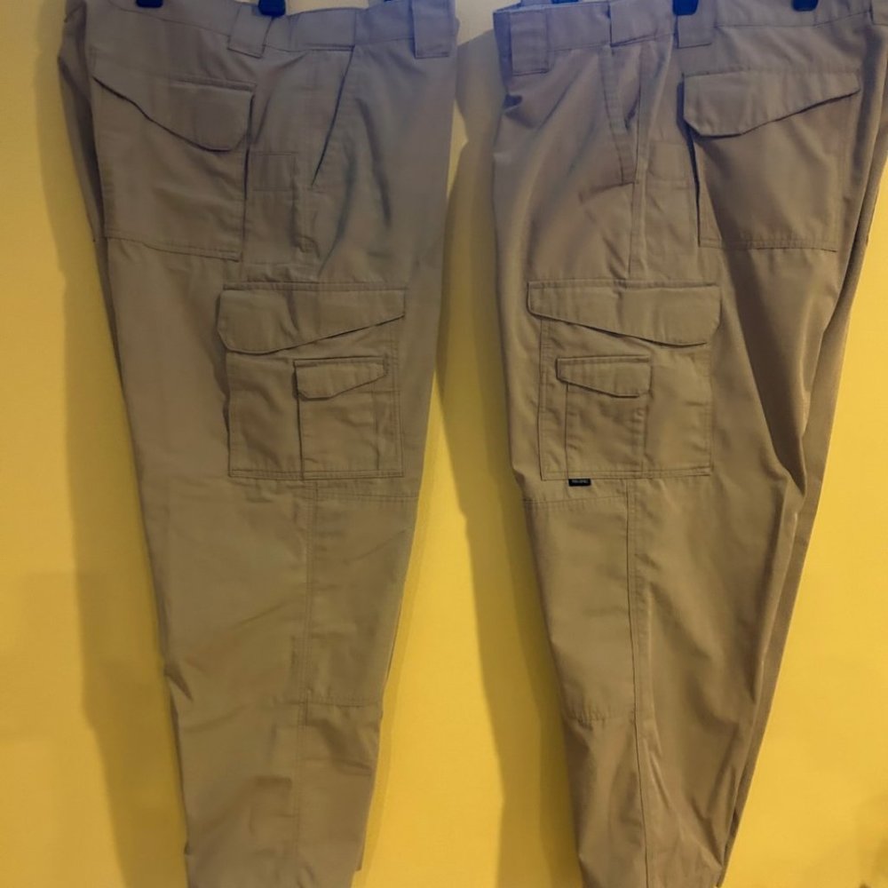 Men's Tru Spec khaki Tactical pants size 44/32, 2 ea pair